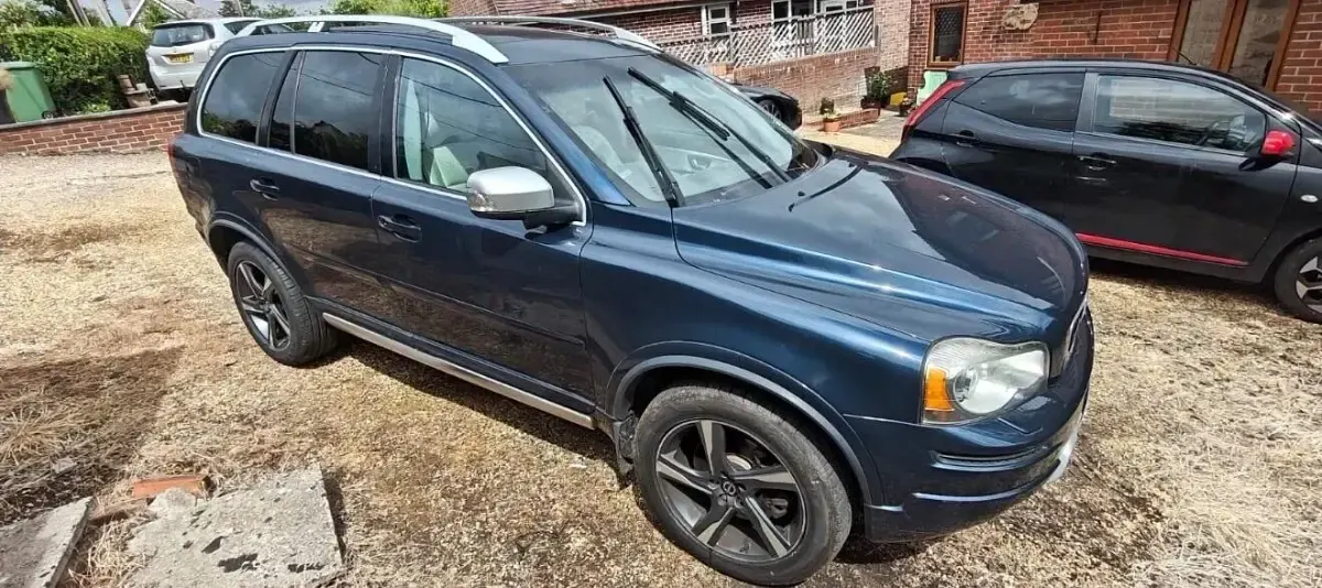 Used Volvo XC90 R-Design 200 HP (147 kW) 2014 Blue SUV