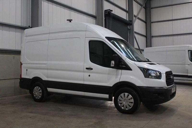 Used Ford Transit 130 HP (95 kW) 2018 White