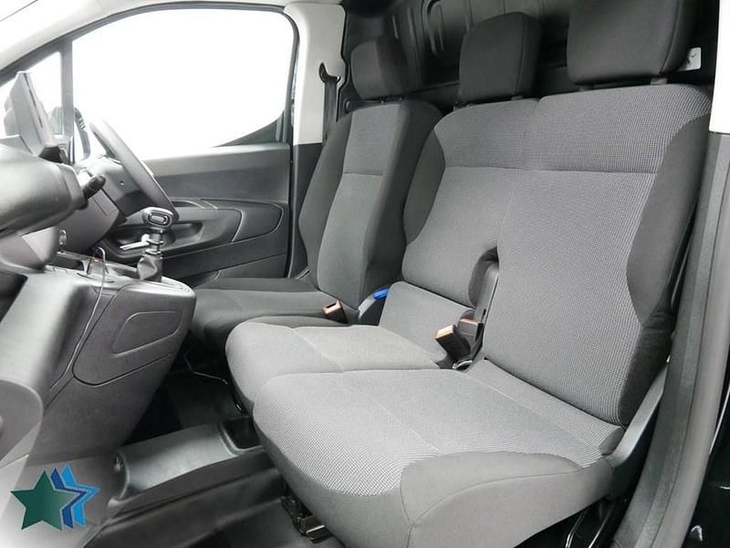 Used Peugeot Partner 100 HP (73 kW) 2024 Black MPV