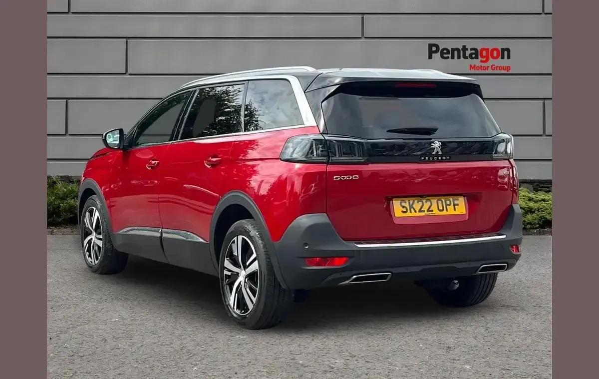 Used Peugeot 5008 GTi 128 HP (94 kW) 2022 Red SUV