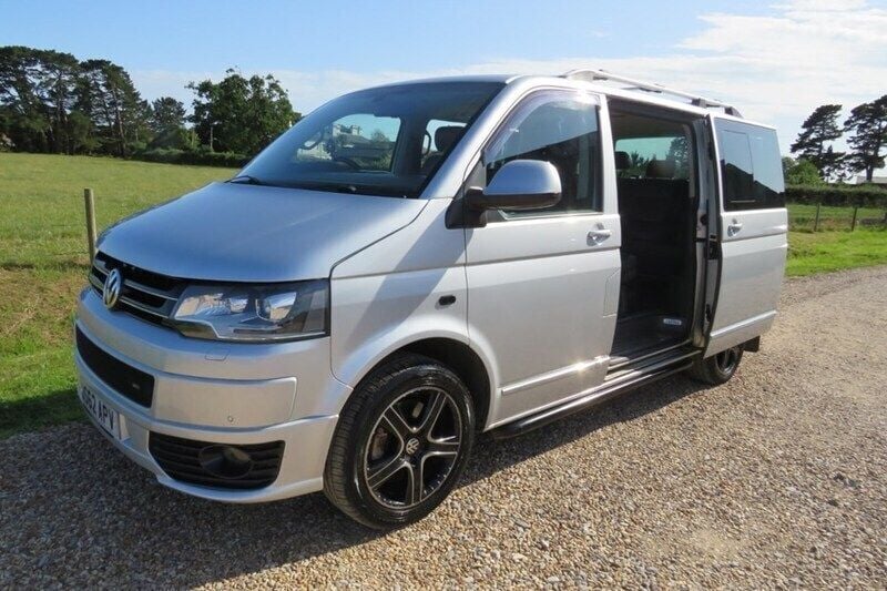 Silver Used 2012 VW Caravelle Executive MPV | £15,950 (Super price) - Image 1/1