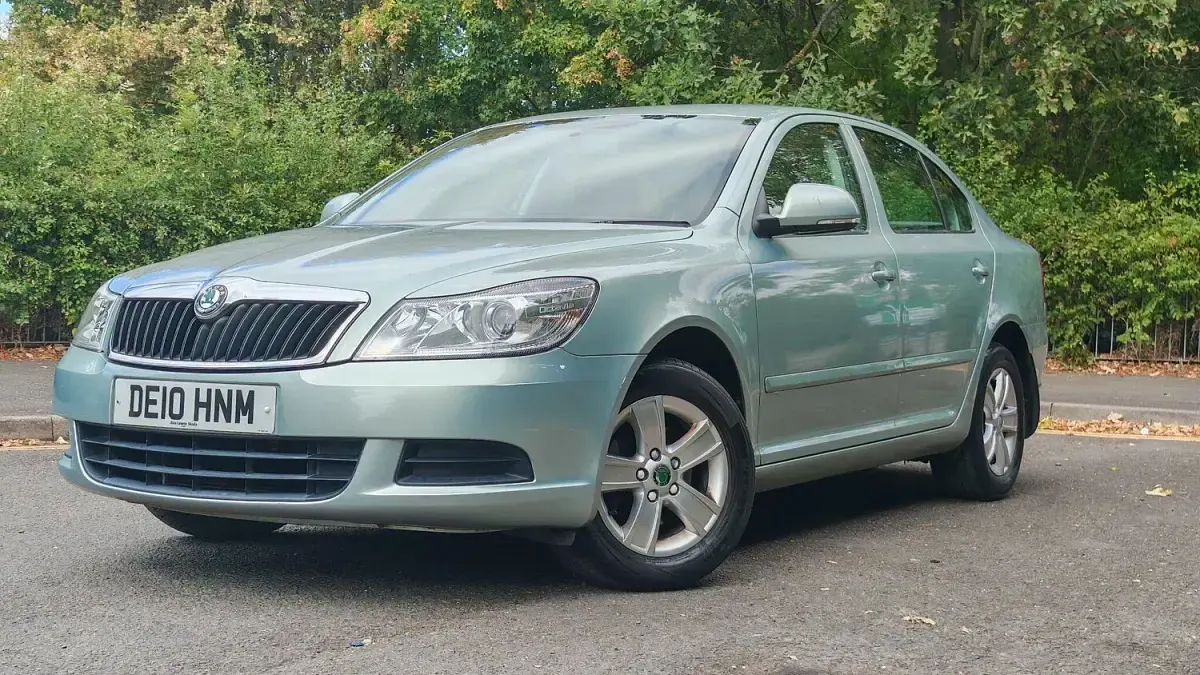 Used Skoda Octavia SE 120 HP (88 kW) 2010 Green Hatchback