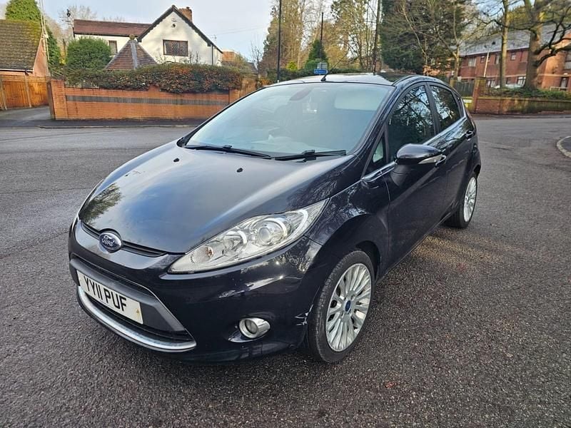 Black Used 2011 Ford Fiesta Titanium Hatchback | £1,299 (Good price) - Image 1/4