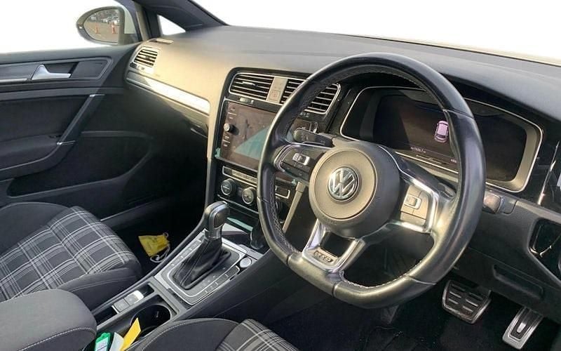Used VW Golf VII GTD 184 HP (135 kW) 2019 White Hatchback