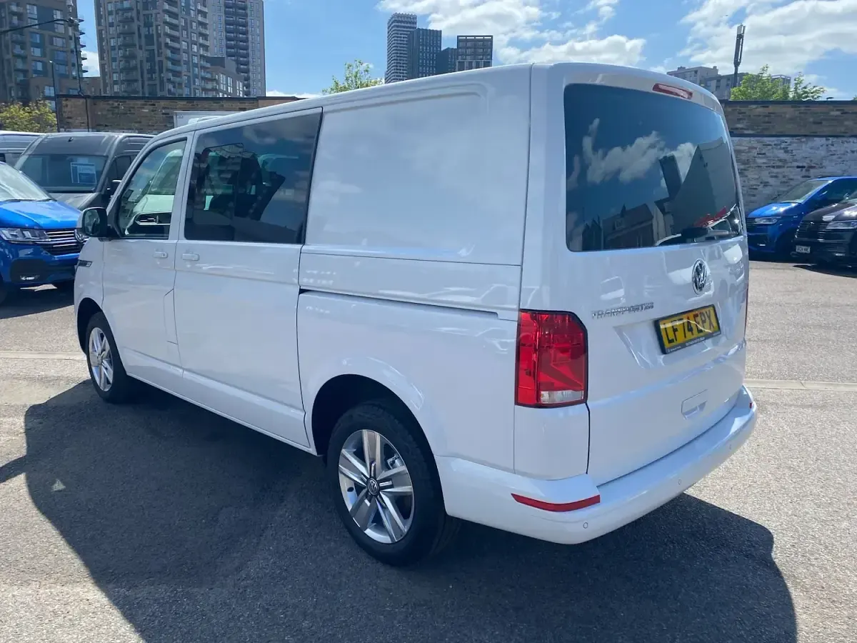Used VW T7 Highline 2024 White Van