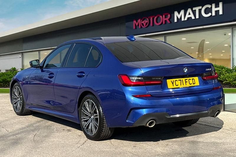 Used BMW 318 M Sport 156 HP (114 kW) 2021 Blue Sedan