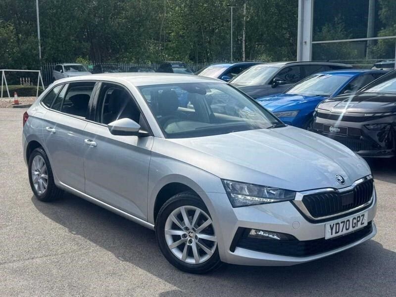 Brilliant silver metallic Used 2020 Skoda Scala SE Hatchback | £11,395 (Fair price) - Image 1/4