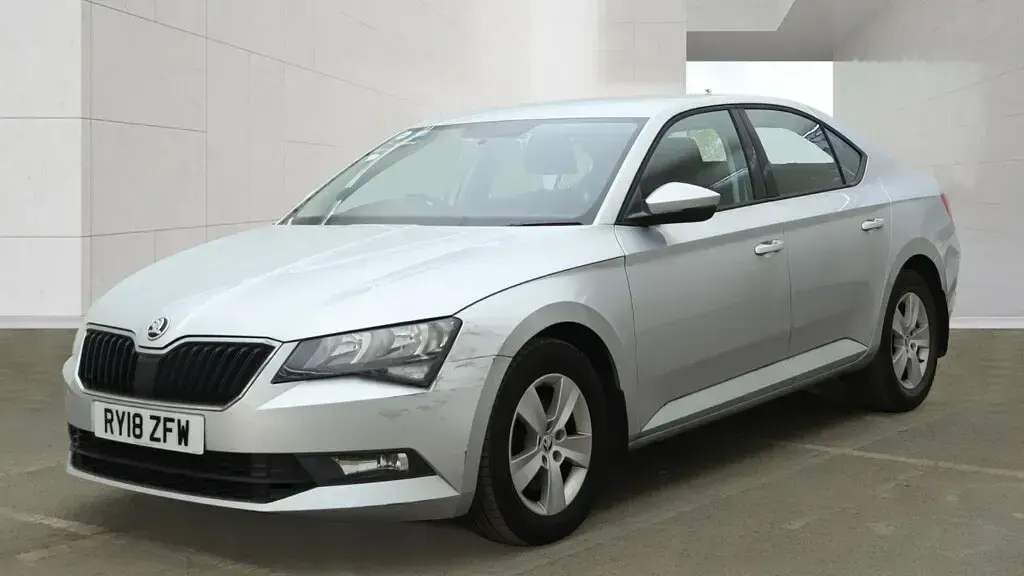 Used Skoda Superb 120 HP (88 kW) 2018 Grey Hatchback