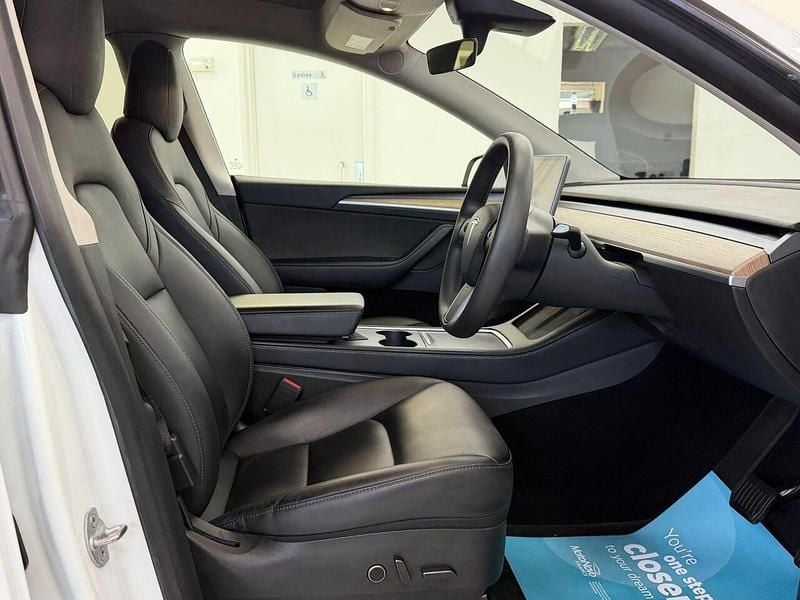 Used Tesla Model Y Long Range AWD 378 kW (514 HP) 2022 White SUV