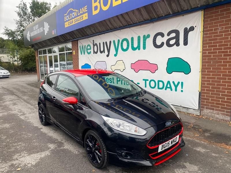 Used Ford Fiesta Zetec 140 HP (102 kW) 2015 Black Hatchback
