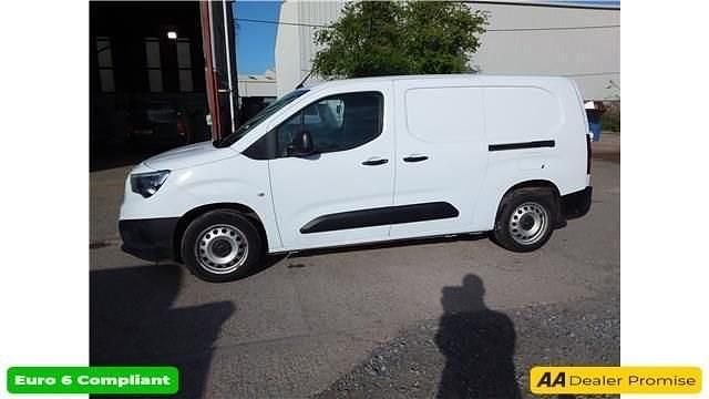 Used Vauxhall Combo S 2023 White MPV