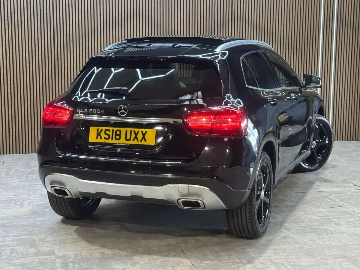 Used Mercedes GLA200 Premium Plus 136 HP (100 kW) 2018 Black SUV