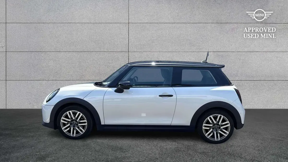 Used Mini Cooper S Hatch 201 HP (147 kW) 2024 White Hatchback