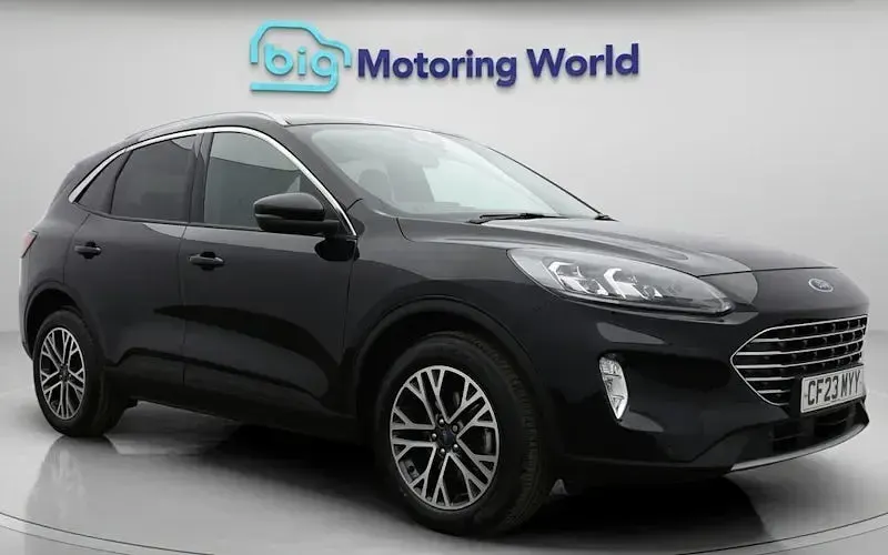 Used Ford Kuga Titanium 150 HP (110 kW) 2023 SUV
