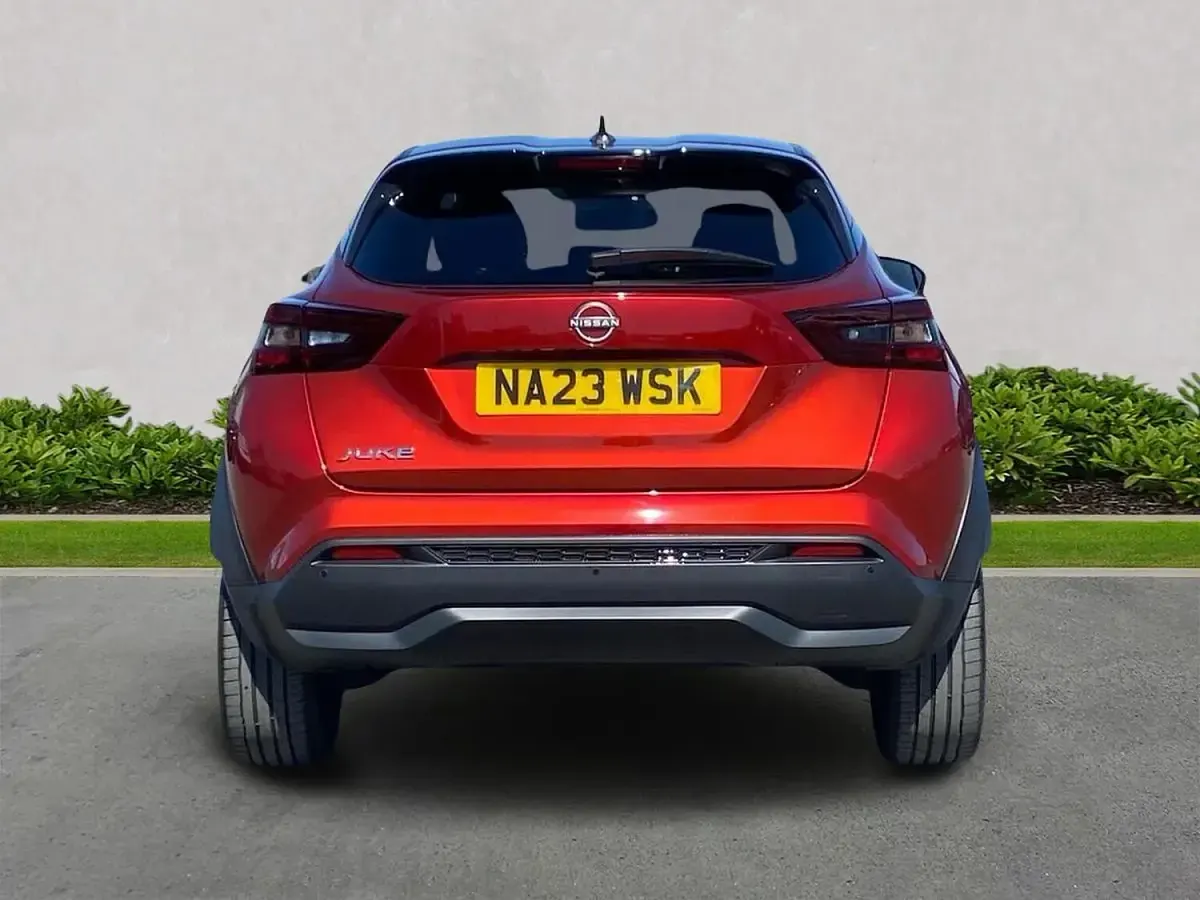 Used Nissan Juke Tekna 2023 Red SUV