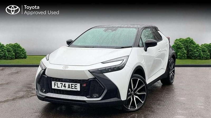 Used Toyota C-HR Sport 223 HP (164 kW) 2024 Platinum white pearl bitone SUV