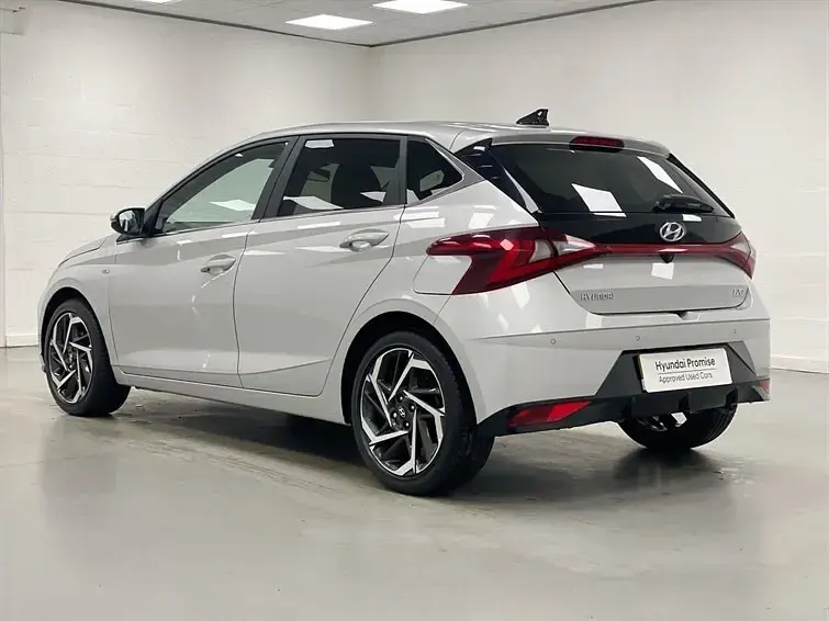 Used Hyundai i20 Premium 2021 Silver Hatchback