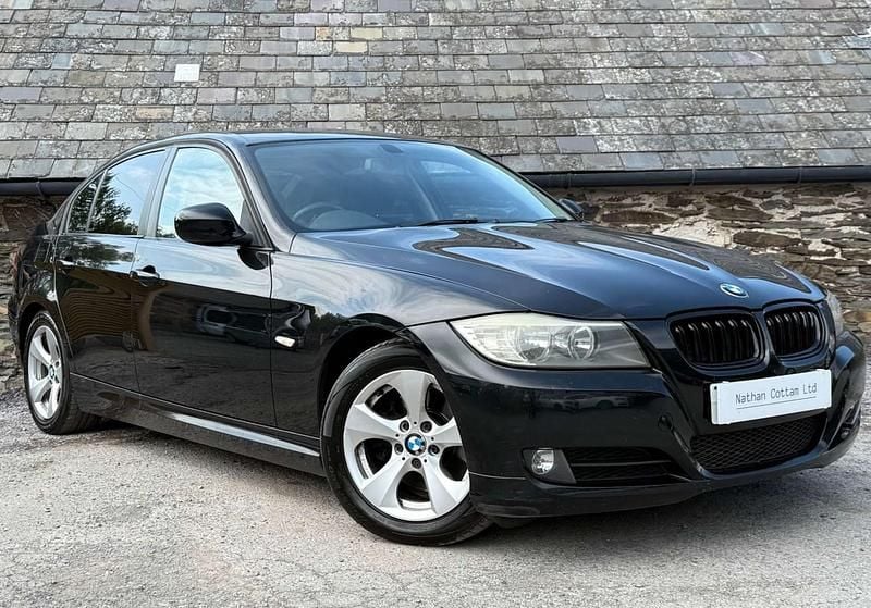 Black Used 2010 BMW 320 Efficient Dynamics Sedan | £2,495 (A bit pricey) - Image 1/4
