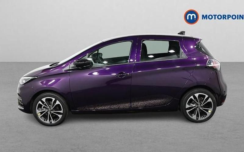 Used Renault Zoe Iconic 100 kW (136 HP) 2023 Mauve/purple Hatchback
