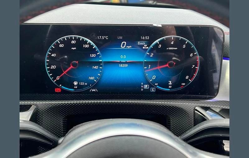 Used Mercedes CLA200 AMG Line Premium 161 HP (118 kW) 2023 White Coupe