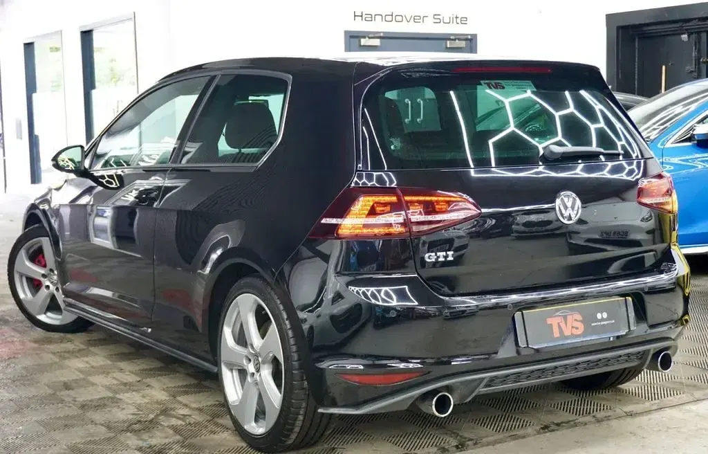 Used VW Golf VII GTI 216 HP (158 kW) 2013 Black Hatchback