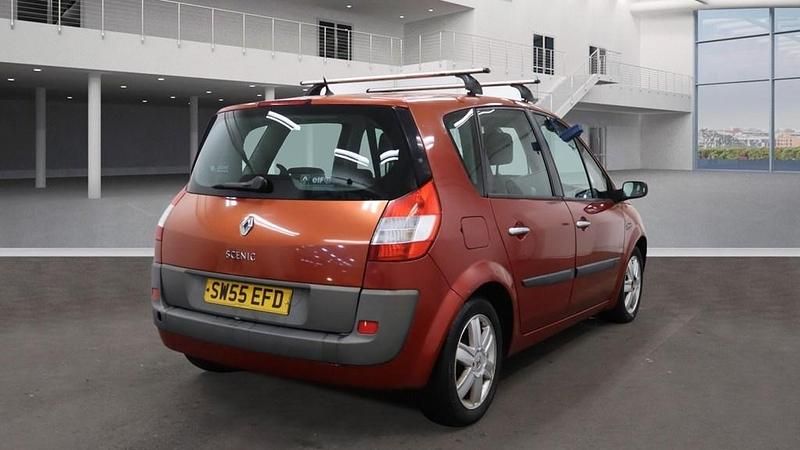 Used Renault Mégane Dynamique 2005 Red MPV
