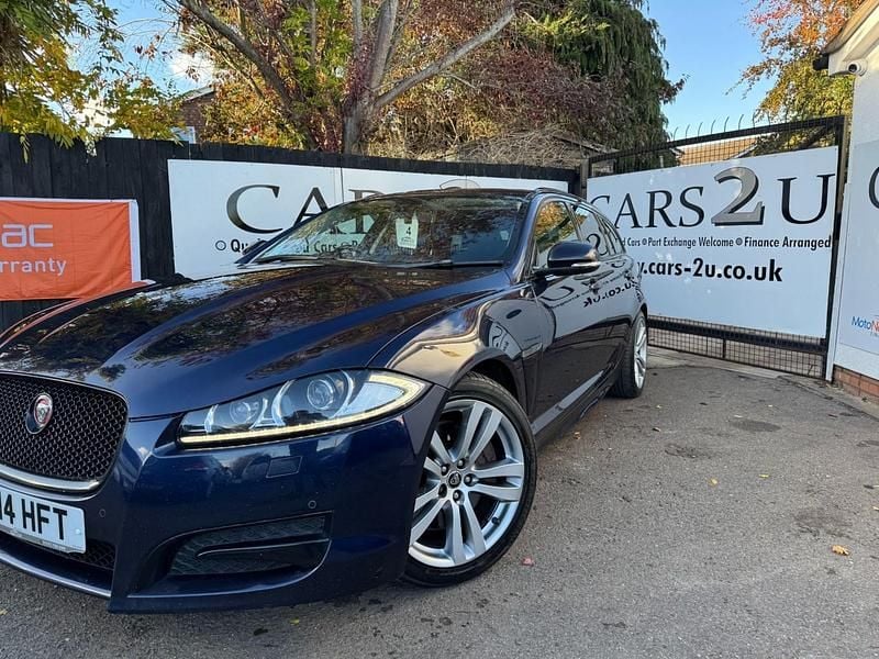 Usado Jaguar XF Portfolio 2014 Azul Sedan