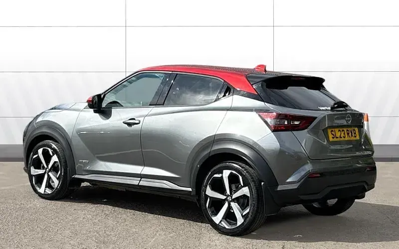 Usado Nissan Juke Tekna 143 CV (105 kW) 2023 Gris SUV