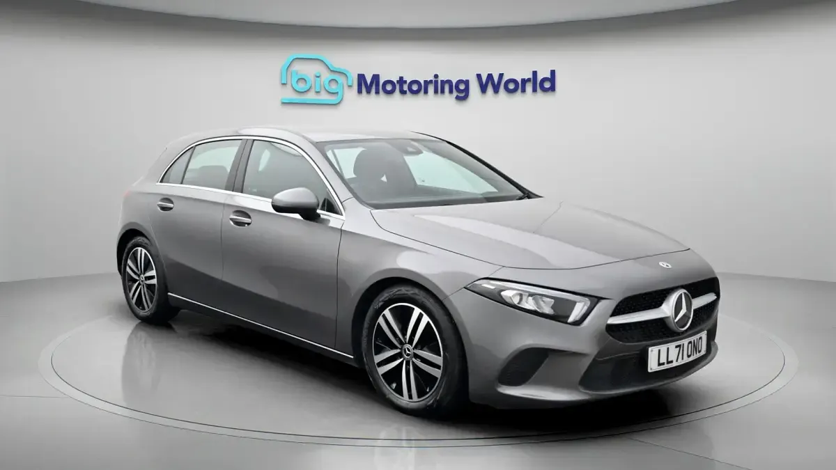 Usado Mercedes A180 136 HP (100 kW) 2021 Citadino