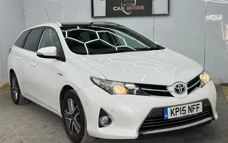 Used Toyota Auris Touring Sports 136 HP (100 kW) 2014 Estate