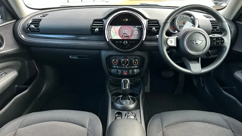 Usado Mini Cooper Clubman Classic 136 HP (100 kW) 2022 Preto Carrinha