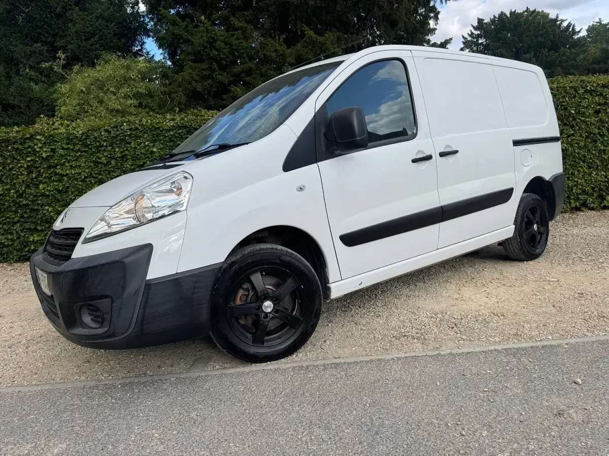 Used Peugeot Expert 90 HP (66 kW) 2015 White Van