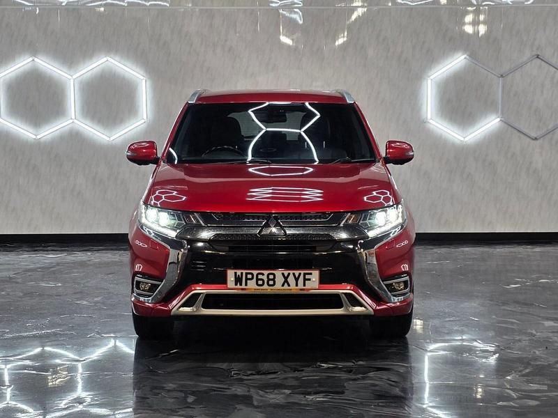 Used Mitsubishi Outlander P-HEV 2018 Red Estate