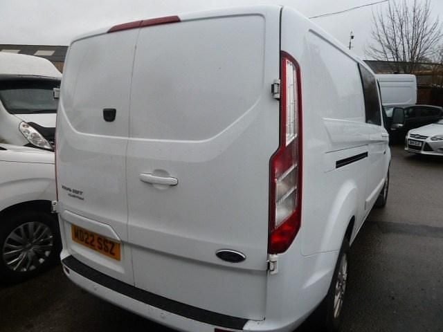 Used Ford Transit Custom Limited 130 HP (95 kW) 2022 White Van