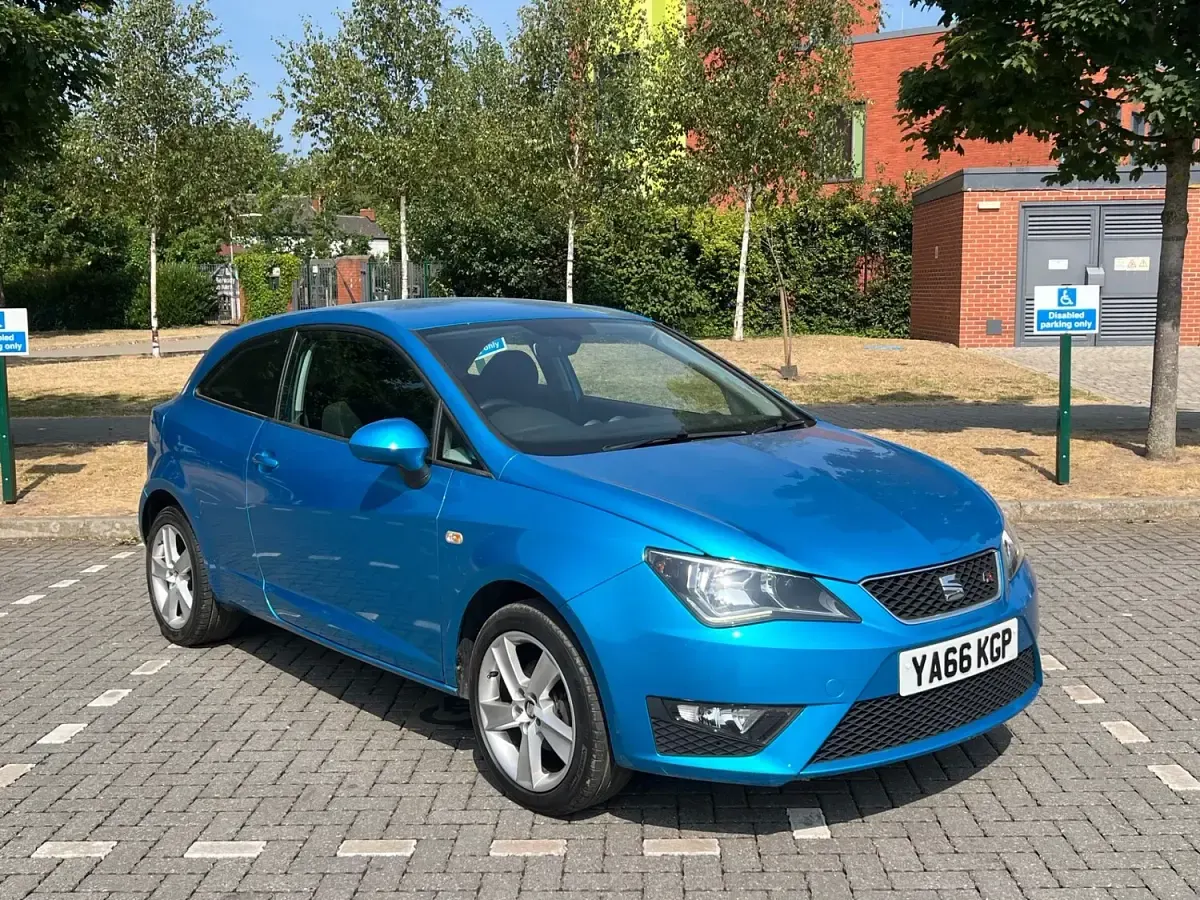 Used Seat Ibiza FR 90 HP (66 kW) 2017 Blue Hatchback