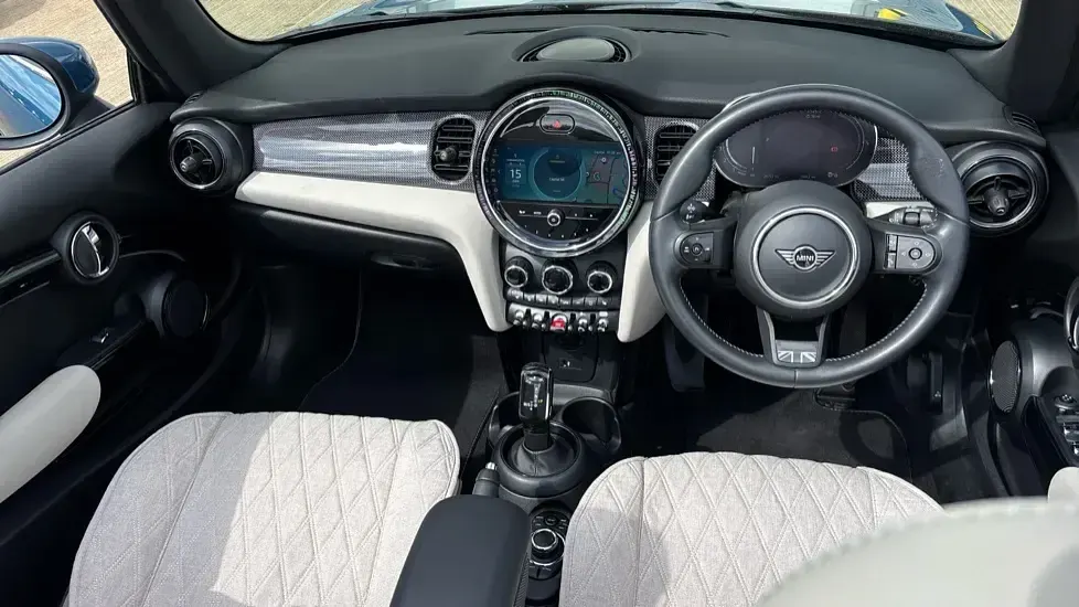 Used Mini Cooper Exclusive 134 HP (98 kW) 2021 Blue Hatchback
