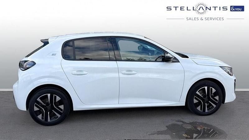 White Used 2024 Peugeot e-208 Style Hatchback | £15,367 (Fair price) - Image 1/4