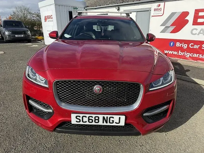 Gebraucht Jaguar F-Pace R-Sport 180 PS (132 kW) 2018 Rot SUV