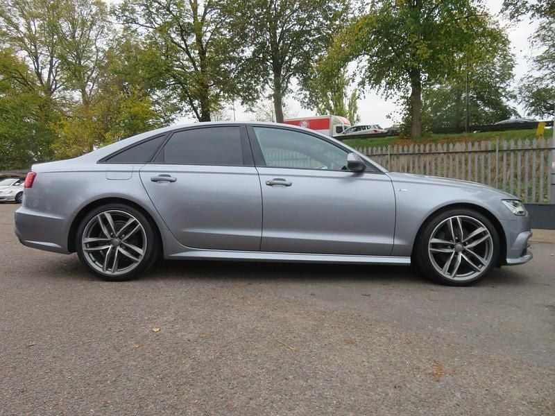 Used Audi A6 Black Edition 190 HP (139 kW) 2015 Grey Sedan