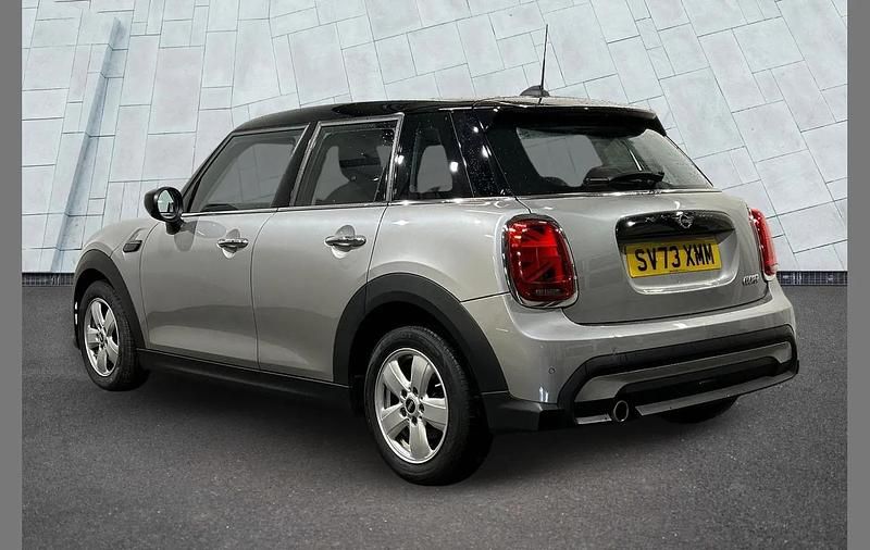 Used Mini Cooper Classic 134 HP (98 kW) 2023 Silver Hatchback