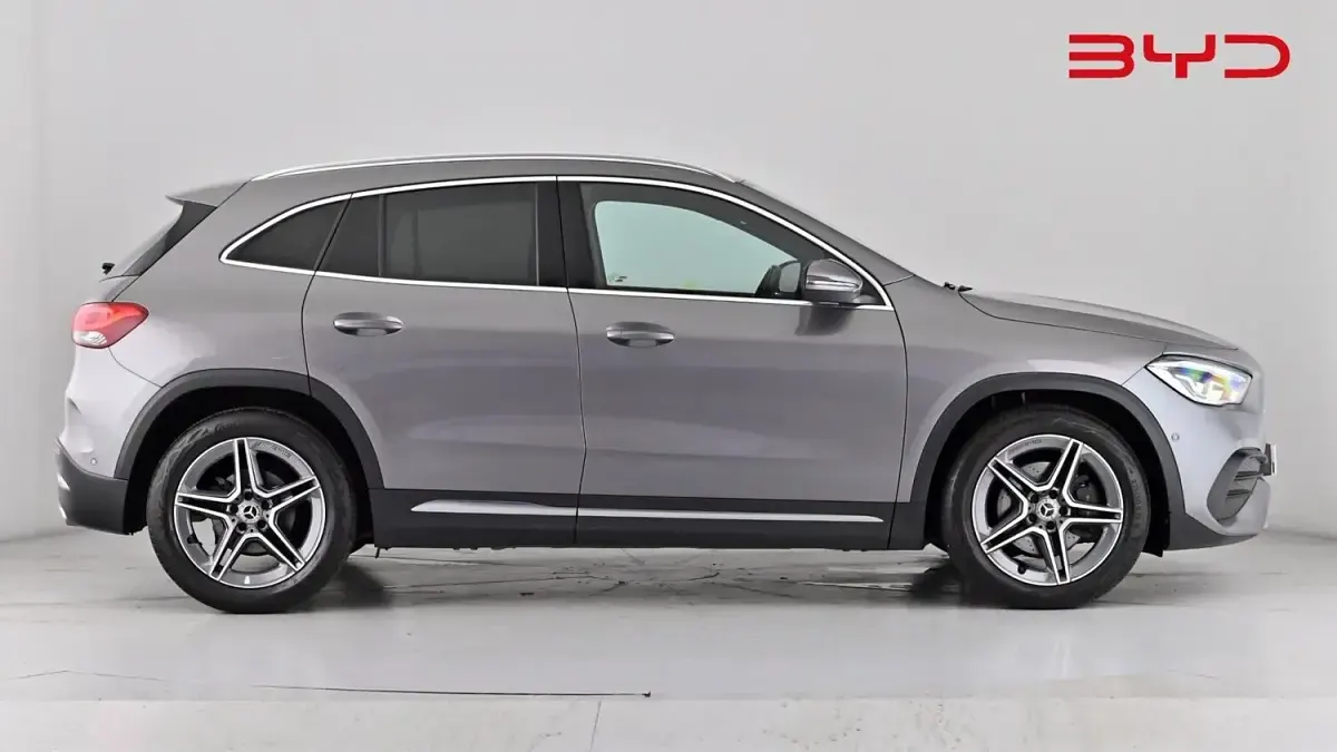Used Mercedes GLA200 Executive 163 HP (119 kW) 2022 Grey SUV