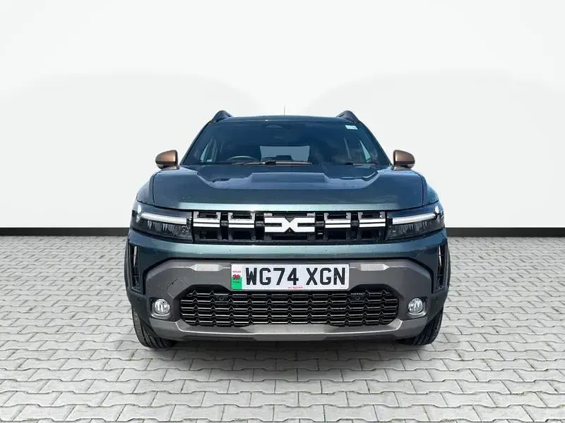 Used Dacia Duster Extreme 140 HP (102 kW) 2024 Green SUV