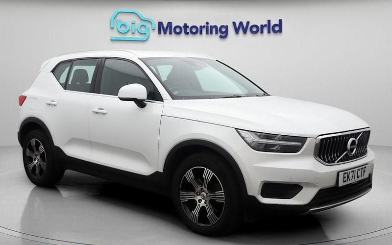 Used Volvo XC40 Inscription 197 HP (144 kW) 2021 White SUV