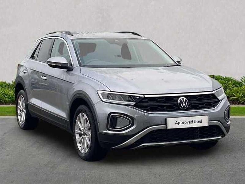 New 2025 VW T-Roc SUV | £24,899 (Fair price) - Image 1/4
