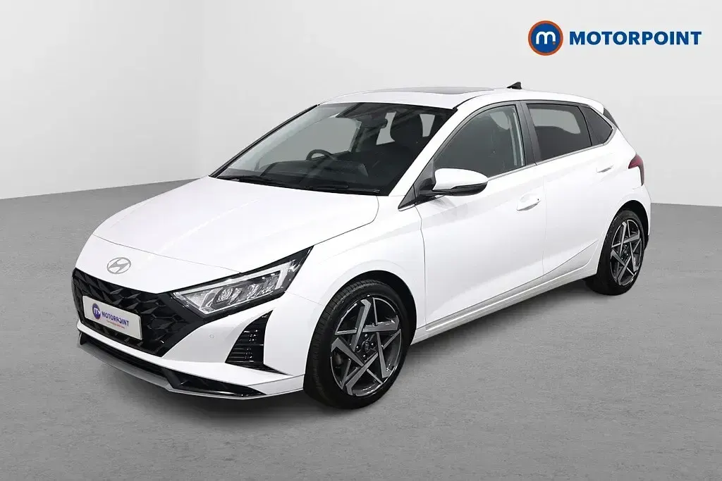 Used Hyundai i20 Ultimate 101 HP (74 kW) 2025 White Hatchback