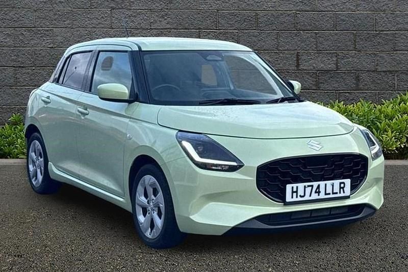 Used Suzuki Swift 82 HP (60 kW) 2024 Yellow Hatchback