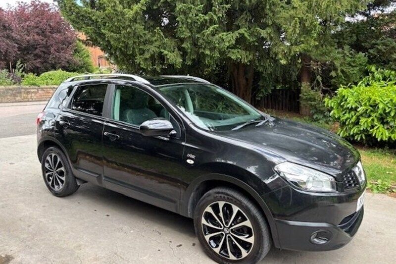 Black Used 2011 Nissan Qashqai N-TEC SUV | £2,495 (Good price) - Image 1/1