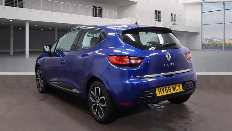 Used Renault Clio IV Play 2018 Blue Hatchback