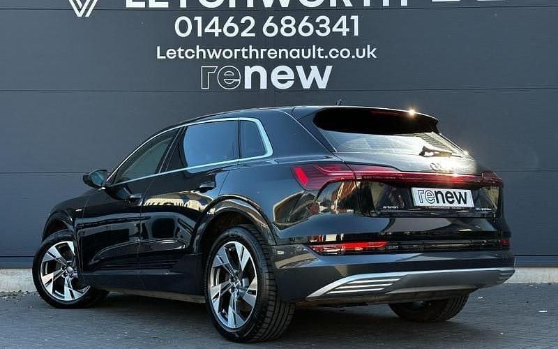 Używany Audi e-tron Design 300 kW (408 KM) 2020 SUV