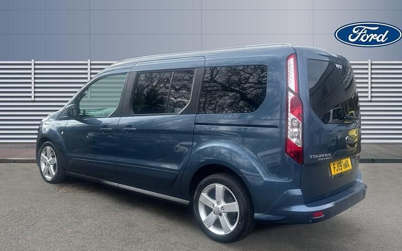 Used Ford Tourneo Titanium 120 HP (88 kW) 2021 Estate